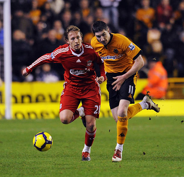 以足球技术 以足球技术