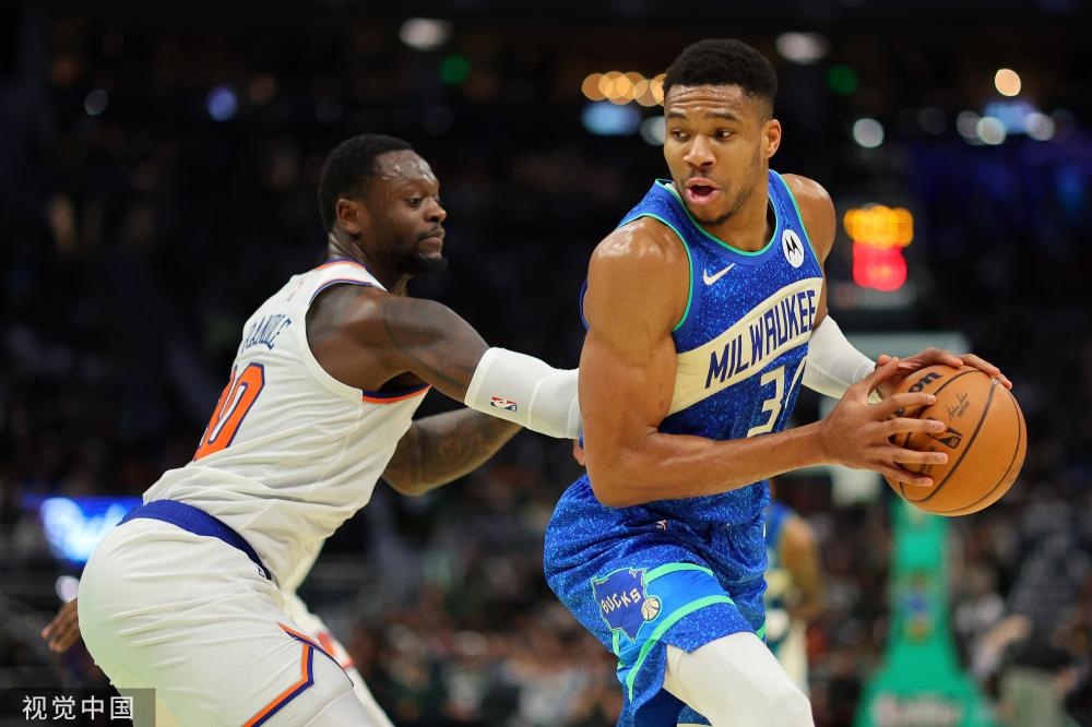 的教练和球 的教练和球