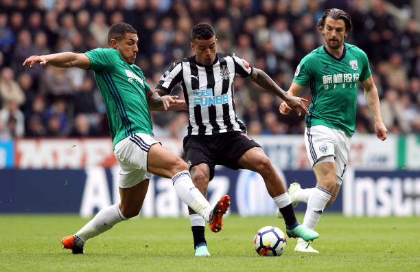 指的是足球 指的是足球